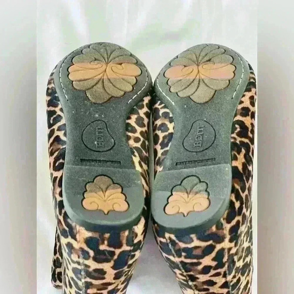Born Reno Velvet Leopard Print Slip On Ankle Bootie Size 7M - Picture 6 of 11